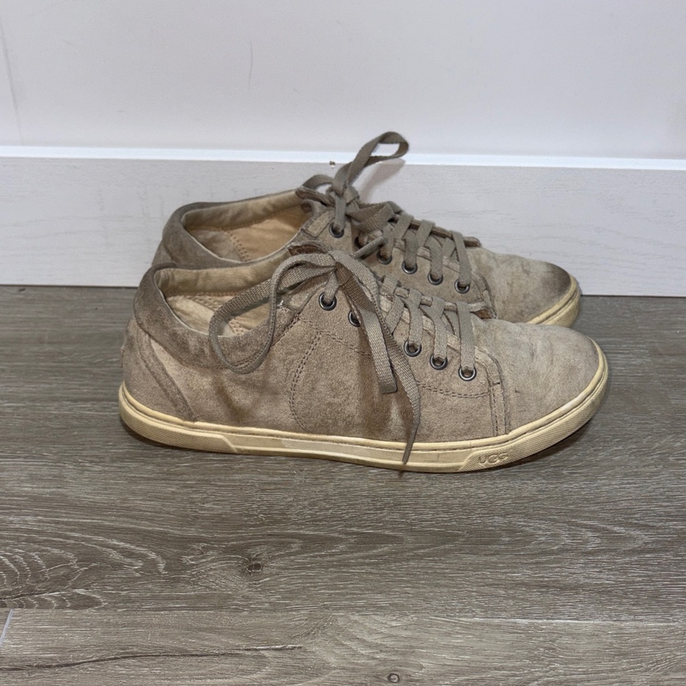 UGG Tomi women's cream suede lace up sneakers size 7